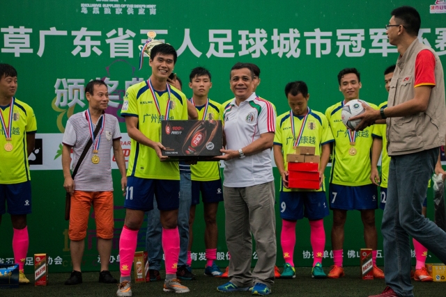 半场数据：富勒姆1-2落后切尔西