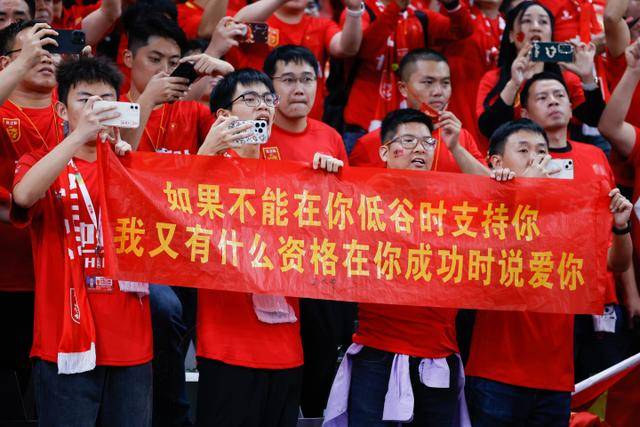 陈涛半场怒斥球员：别骗球迷别太顾惜羽毛